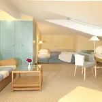 宾兹大酒店 5*