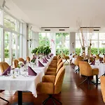 Grand Hotel