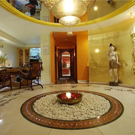 Hotel Grand